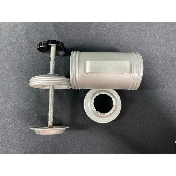 Vintage Bakeware Mirro Cookie or Pastry Press 12 Discs & 3 Tips, Creative Baking - Picture 2 of 6